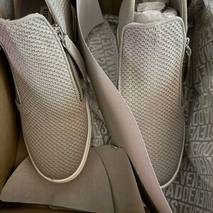 Steve Madden Wedge shoes size 8 women’s